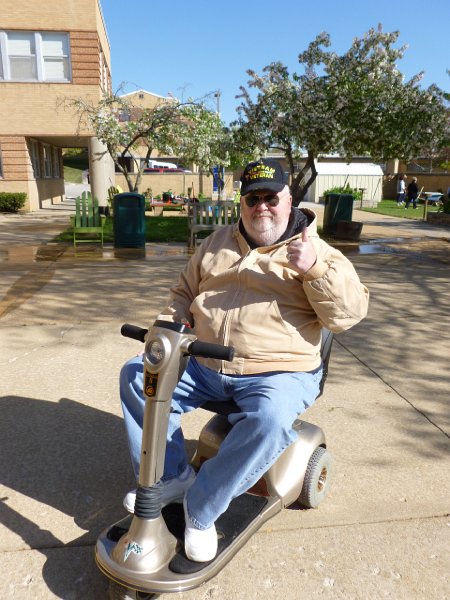 VA Garden April 2013 041